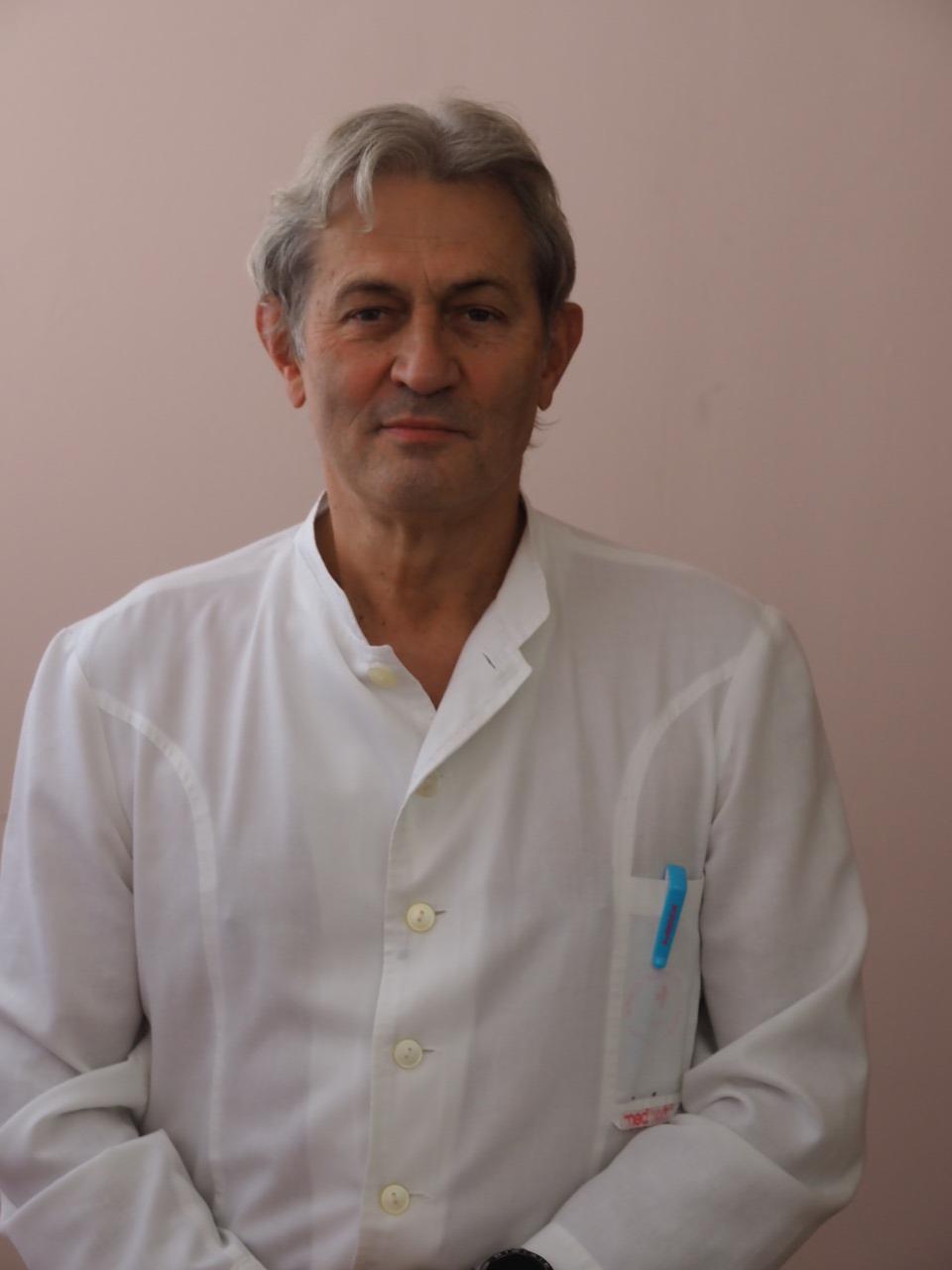 Dr. Neuberger György